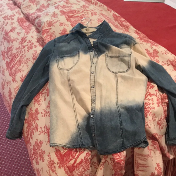 Denim button up jacket- LF - Picture 1 of 5